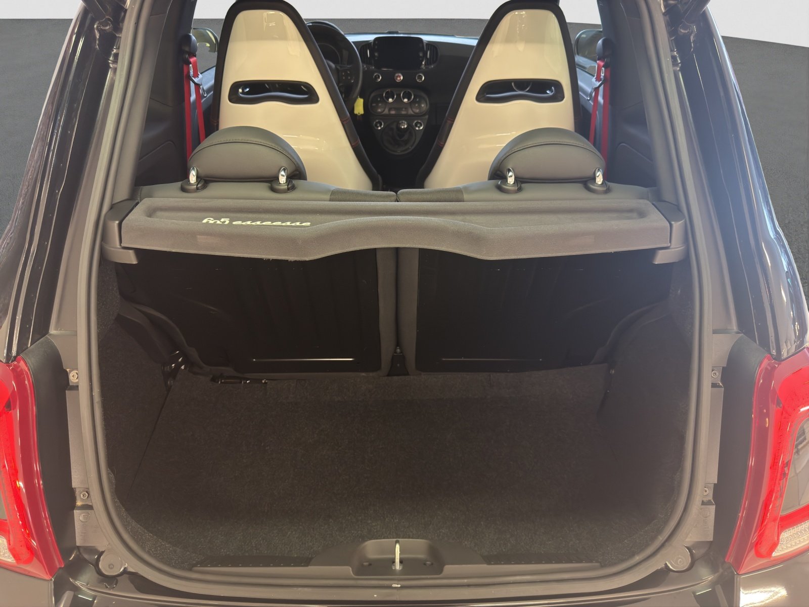ABARTH 695 1.4 T-Jet Essesse, Petrol, Second hand / Used, Manual - 7