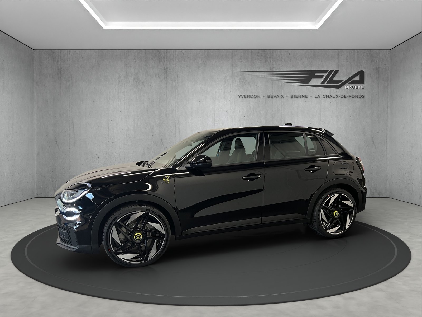 ABARTH 600e Abarth Turismo, Electric, Ex-demonstrator, Automatic - 3