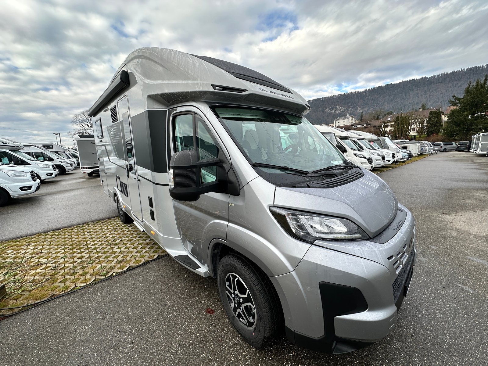 ADRIA Matrix 650 DL 60Y Luxe2