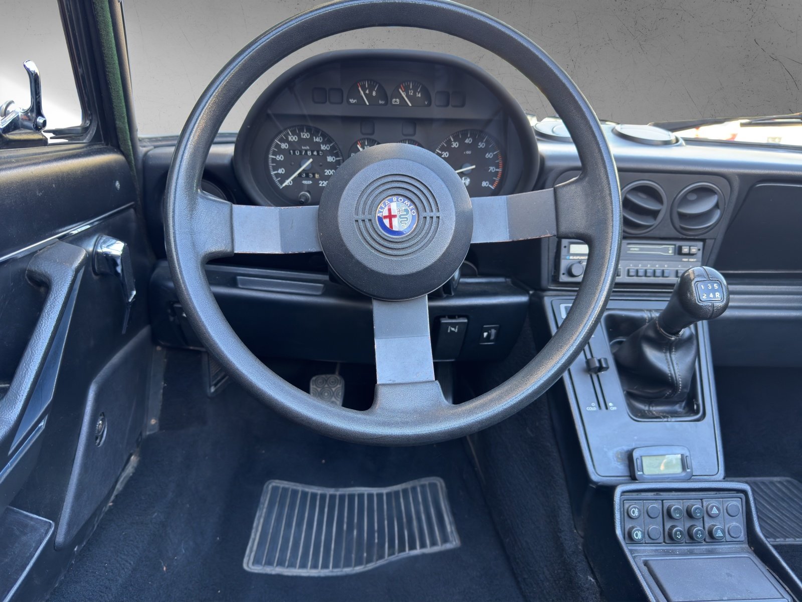 ALFA ROMEO 1.6, Benzin, Occasion / Gebraucht, Handschaltung - 7