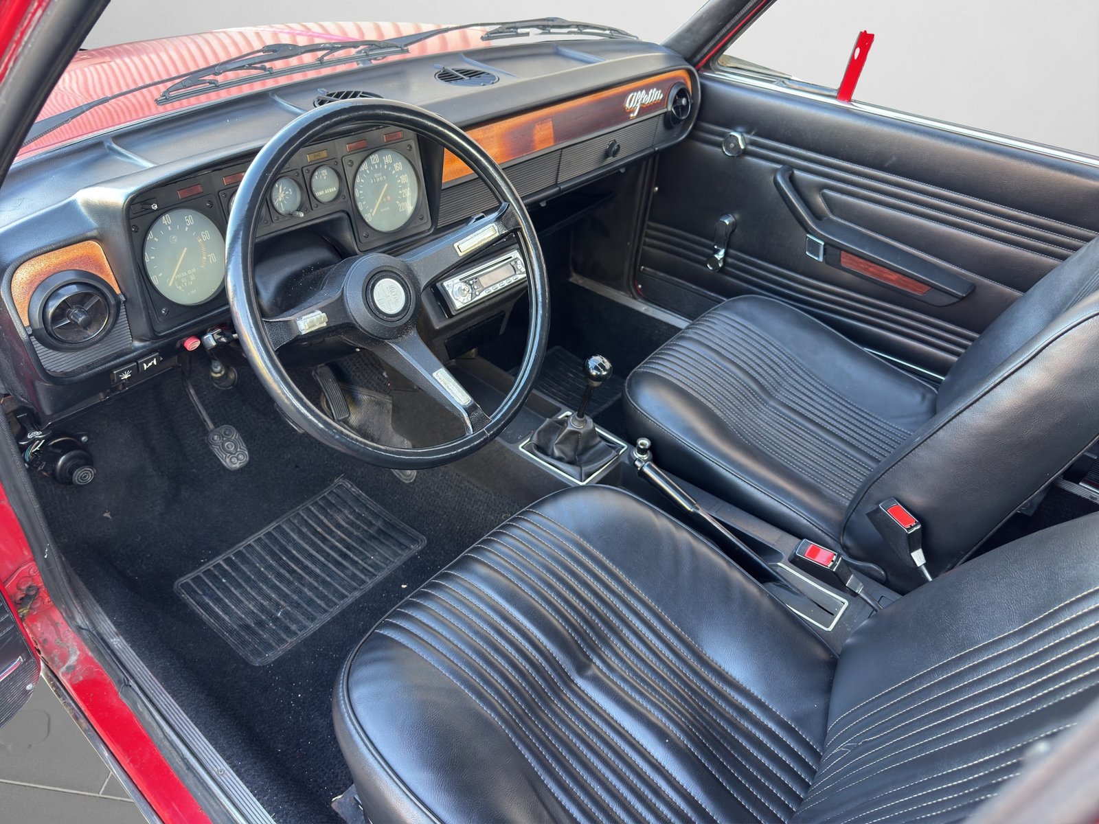 ALFA ROMEO 1.6, Essence, Voiture de collection, Manuelle - 5