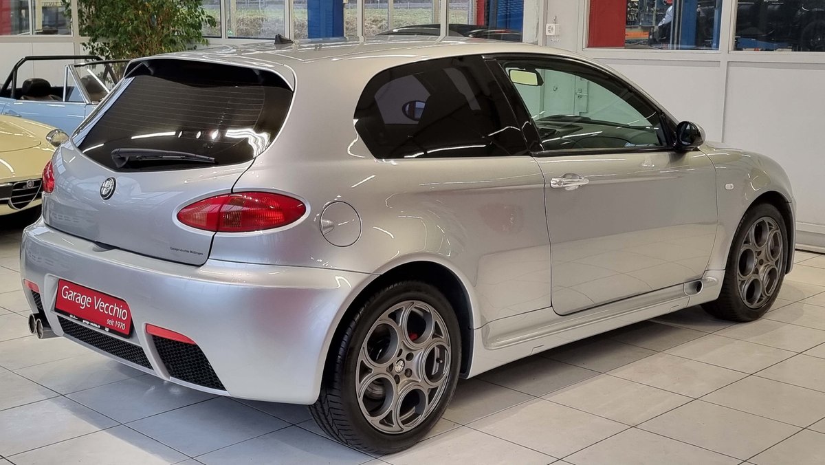 ALFA ROMEO 147 3.2 GTA, Petrol, Second hand / Used, Manual - 5