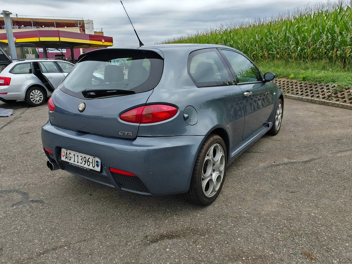 ALFA ROMEO 147 3.2 GTA Pelle Bicolore, Benzin, Occasion / Gebraucht, Handschaltung - 3