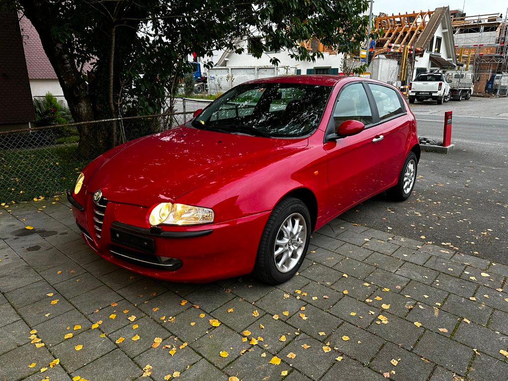 ALFA ROMEO 147 1.9 JTD 16V 140 Distinctive, Diesel, Occasion / Utilisé, Manuelle - 4