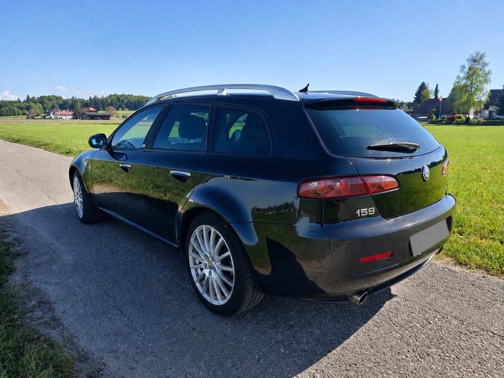 ALFA ROMEO 159 3.2 JTS V6 Q4 Distinctive, Essence, Occasion / Utilisé, Manuelle - 2