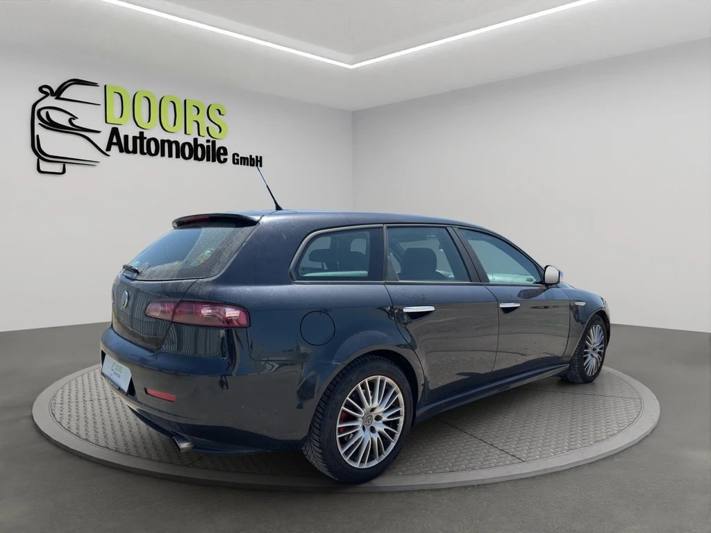 ALFA ROMEO 159 Sportwagon 2.4 JTD Distinctive Q-Tronic, Diesel, Second hand / Used, Automatic - 5