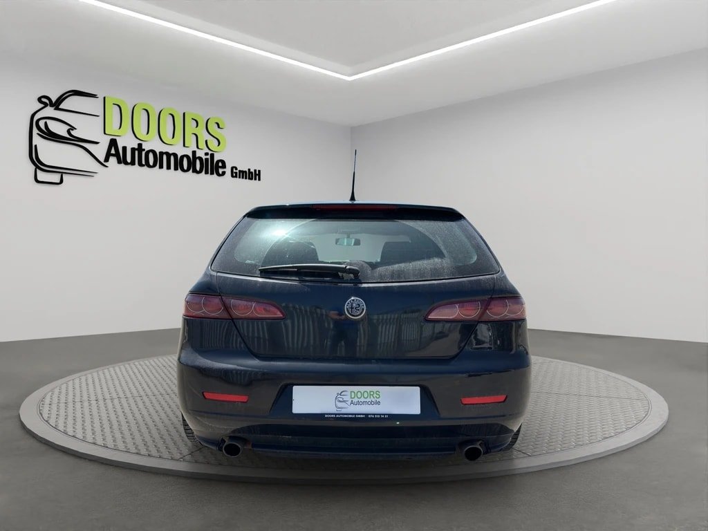ALFA ROMEO 159 Sportwagon 2.4 JTD Distinctive Q-Tronic, Diesel, Second hand / Used, Automatic - 6