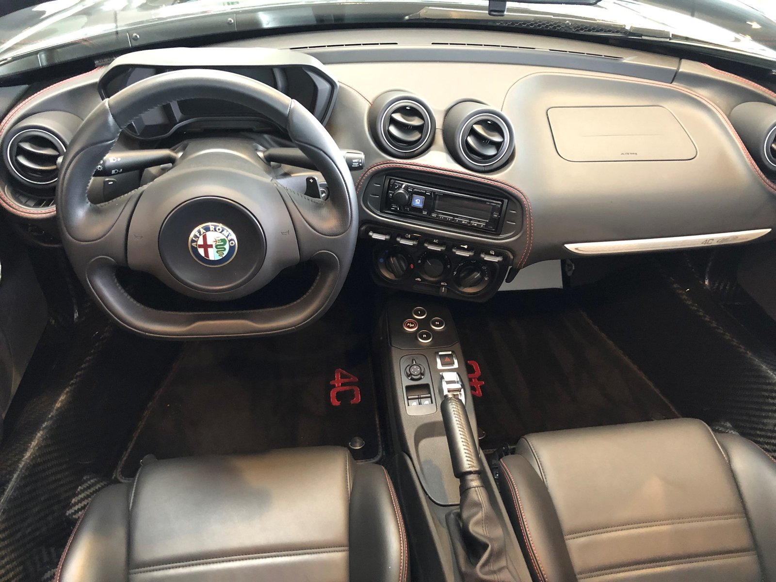 ALFA ROMEO 4C Spider 1750 TBi TCT, Benzin, Occasion / Gebraucht, Automatik - 5