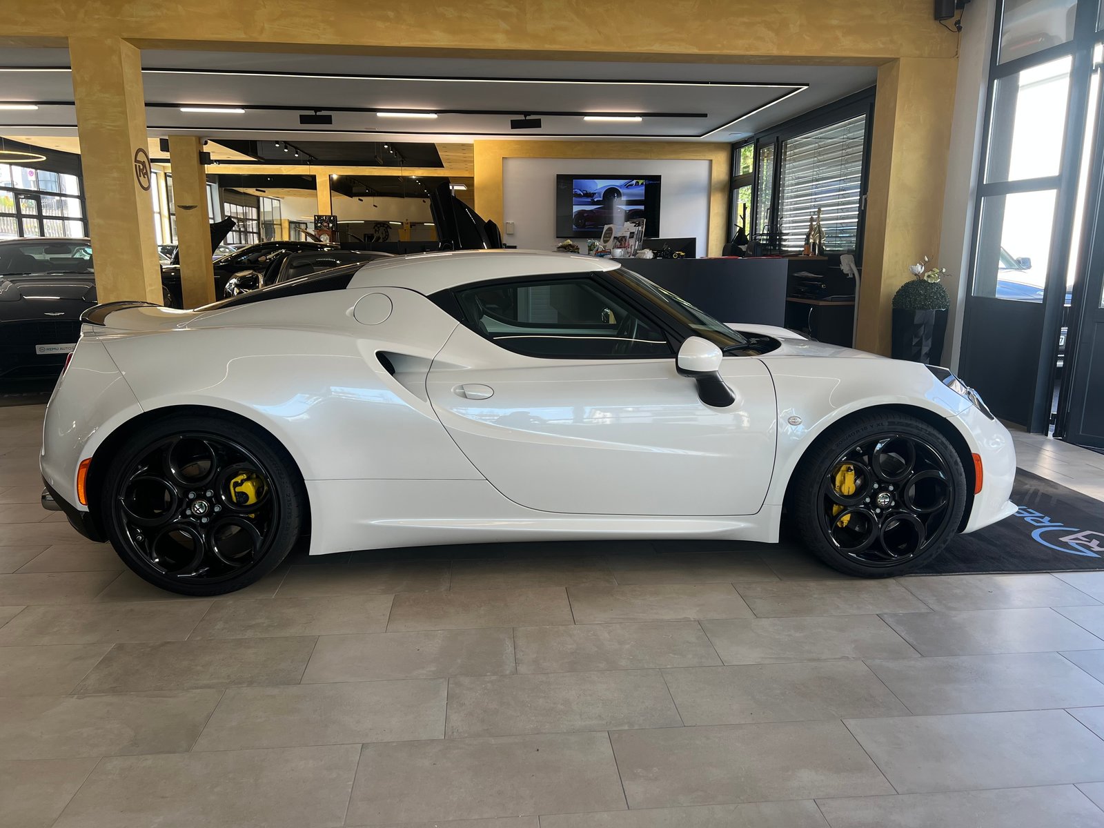 ALFA ROMEO 4C 1750 TBi TCT, Essence, Occasion / Utilisé, Automatique - 3