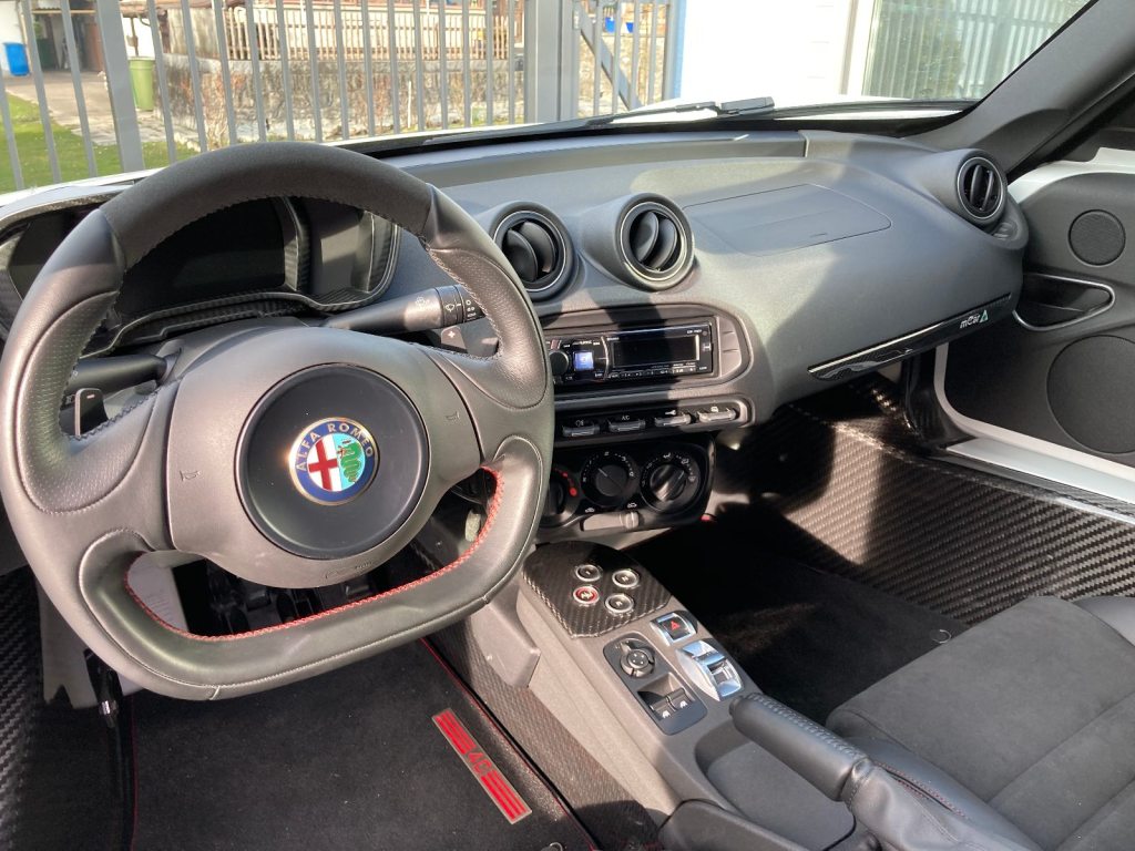 ALFA ROMEO 1750 TBi MCAR 325PS, Essence, Occasion / Utilisé, Automatique - 6