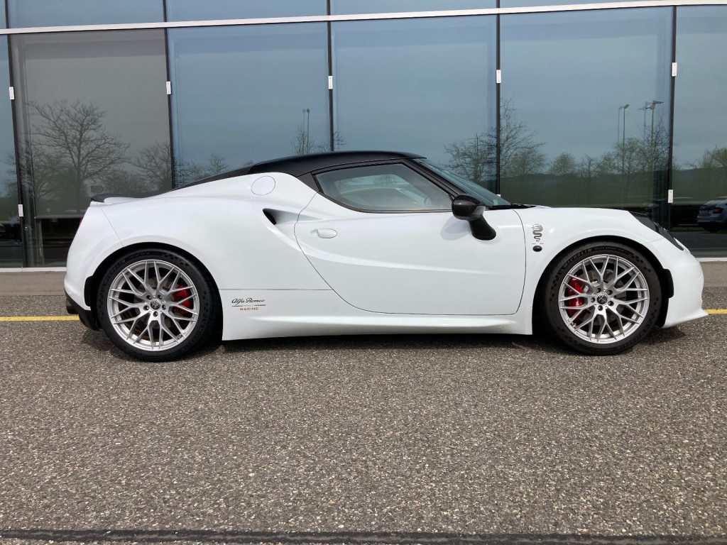 ALFA ROMEO 1750 TBi MCAR 325PS, Essence, Occasion / Utilisé, Automatique - 2