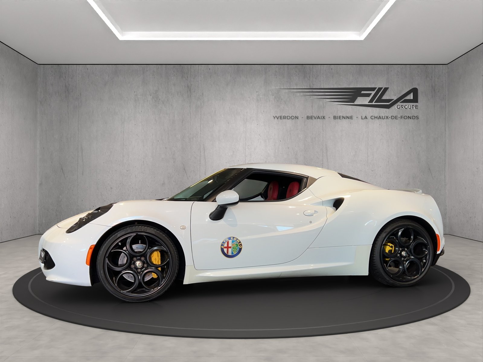 ALFA ROMEO 4C 1750 TBi, Petrol, Ex-demonstrator, Automatic - 3