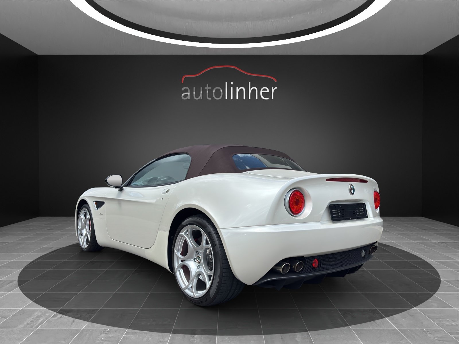 ALFA ROMEO 8C Spider, Benzin, Occasion / Gebraucht, Automatik - 3