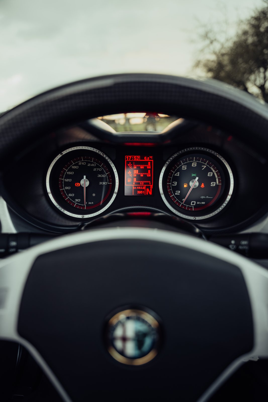 ALFA ROMEO 8C Spider 1/500, Essence, Occasion / Utilisé, Automatique - 6