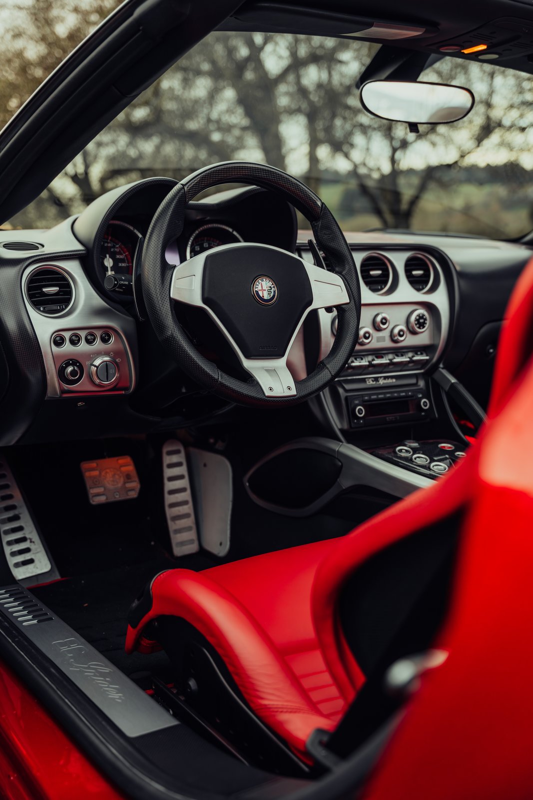 ALFA ROMEO 8C Spider 1/500, Essence, Occasion / Utilisé, Automatique - 7