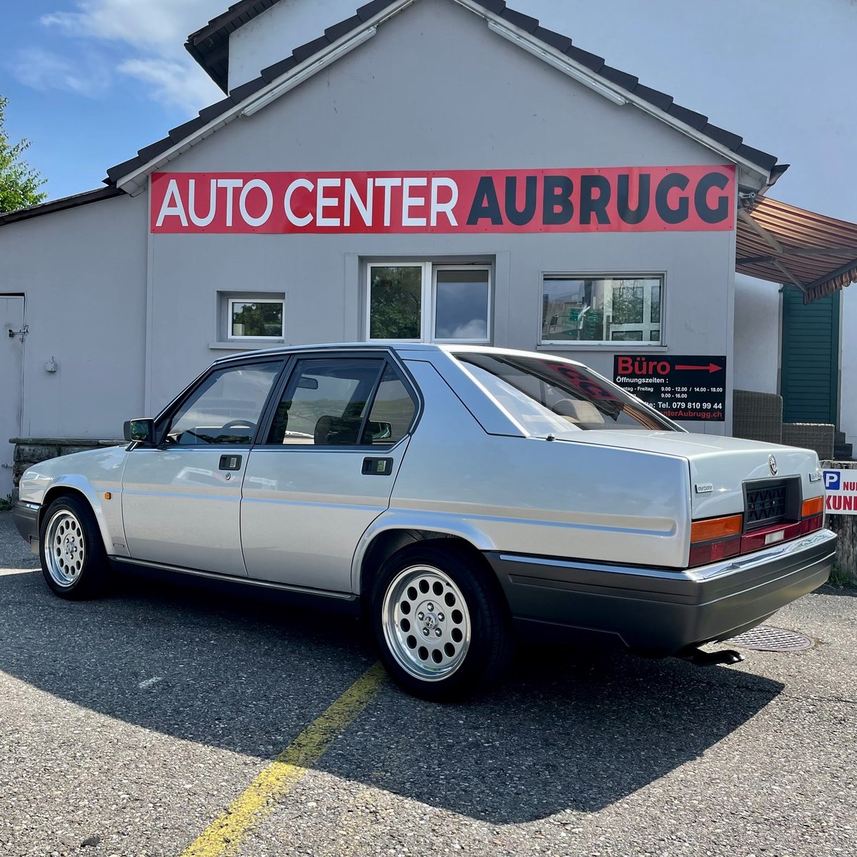 ALFA ROMEO 90 2.5 Quadrifoglio Oro *Veteran-Fahrzeug 05.2026, Benzin, Occasion / Gebraucht, Handschaltung - 4