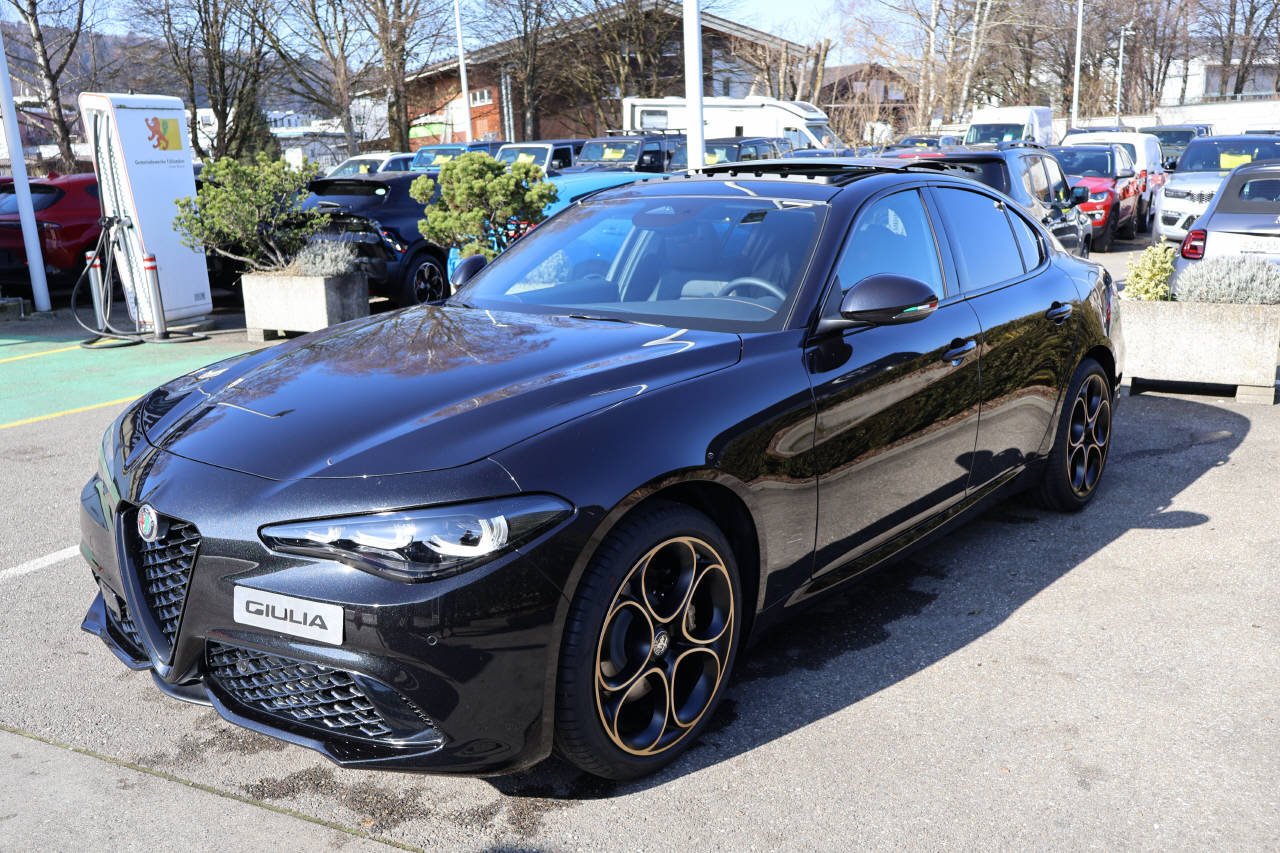 ALFA ROMEO Giulia 2.0 Q4 Intensa, Petrol, New car, Automatic - 5