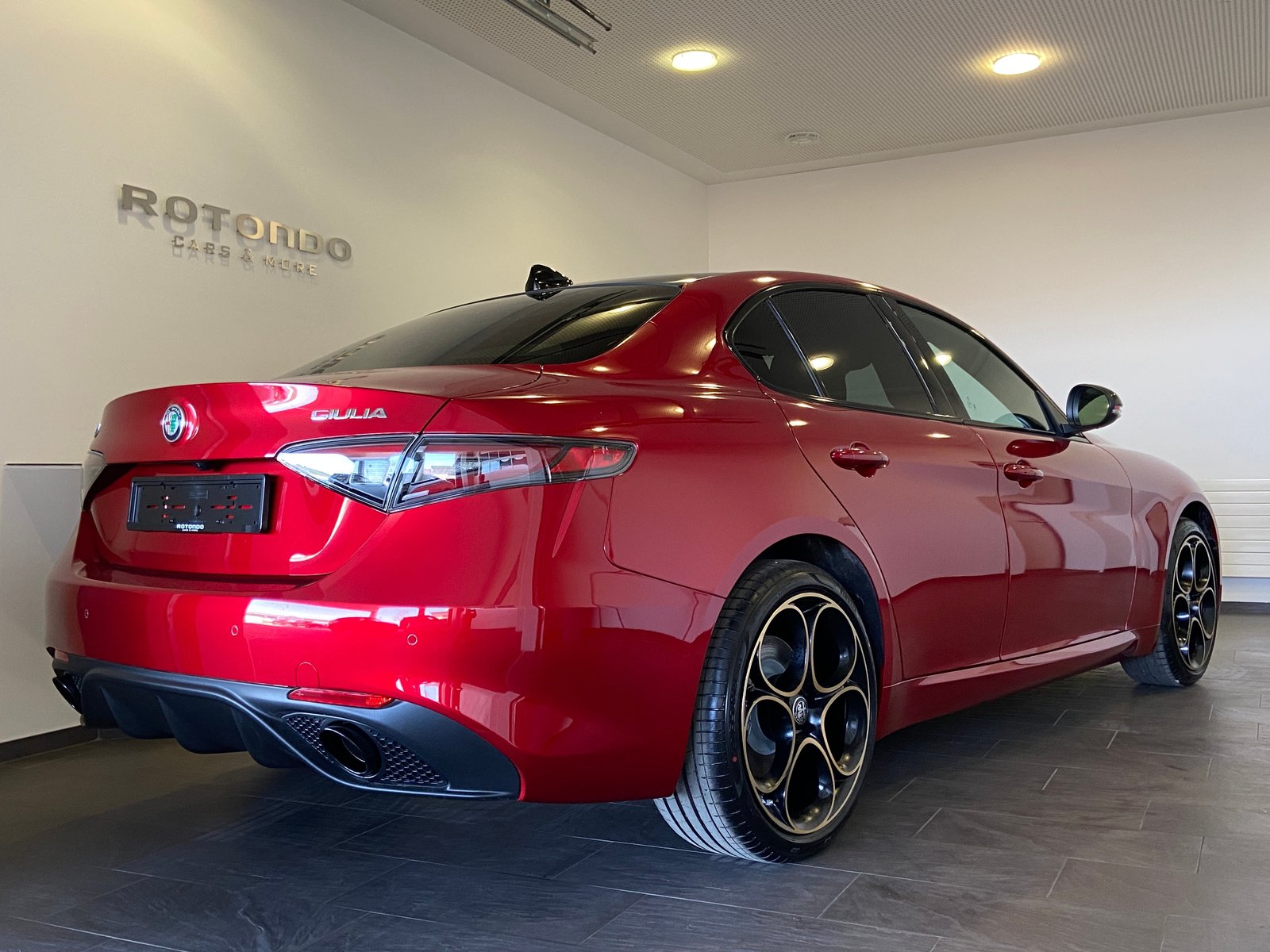 ALFA ROMEO Giulia 2.2 JTDM Intensa Sky Q4 AT8, Diesel, Neuwagen, Automatik - 2