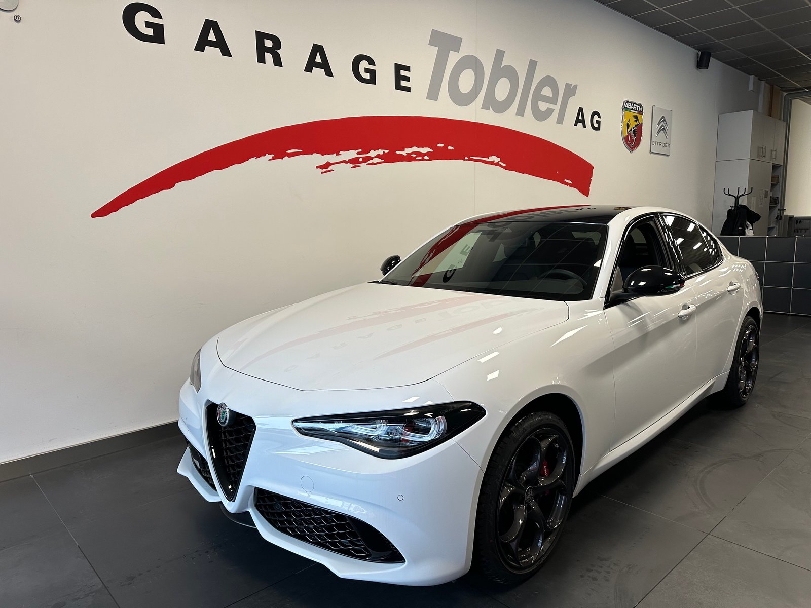 ALFA ROMEO Giulia 2.0 Tributo Italiano Q4 AT8, Essence, Voiture nouvelle, Automatique - 6