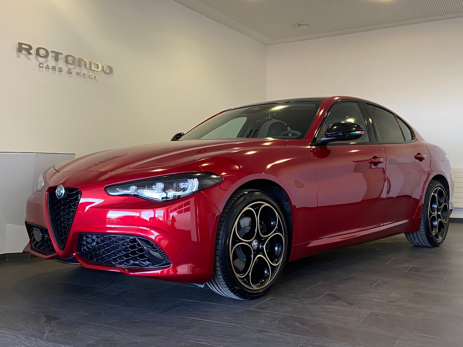 ALFA ROMEO Giulia 2.0 Intensa Sky Q4 AT8