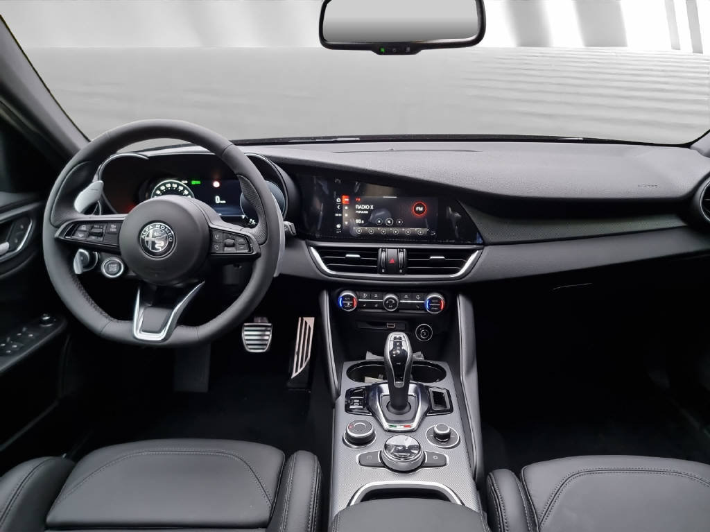 ALFA ROMEO Giulia 2.0 Q4 Veloce, Petrol, New car, Automatic - 5