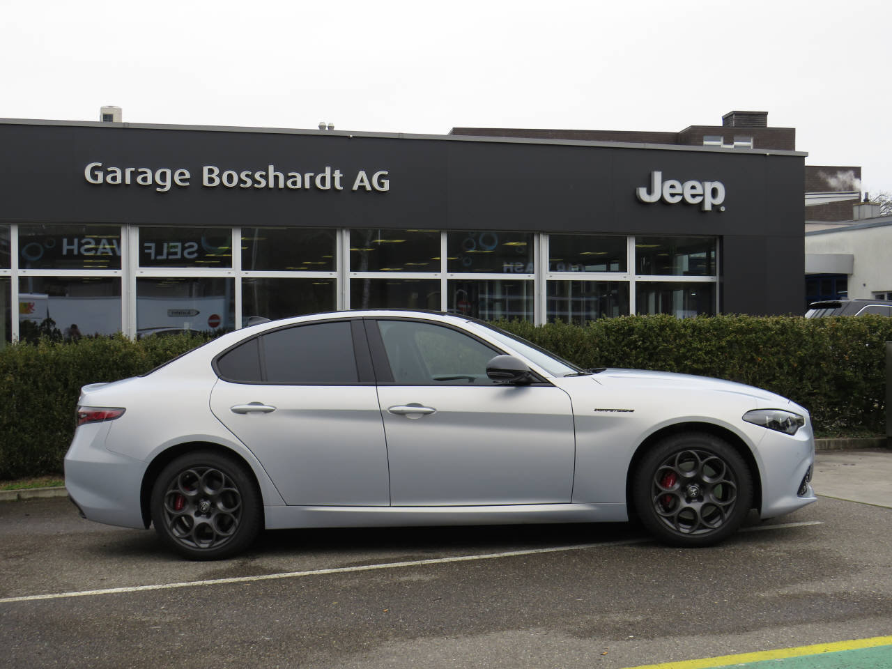 ALFA ROMEO Giulia 2.0 Q4 Competizione, Benzin, Occasion / Gebraucht, Automatik - 2