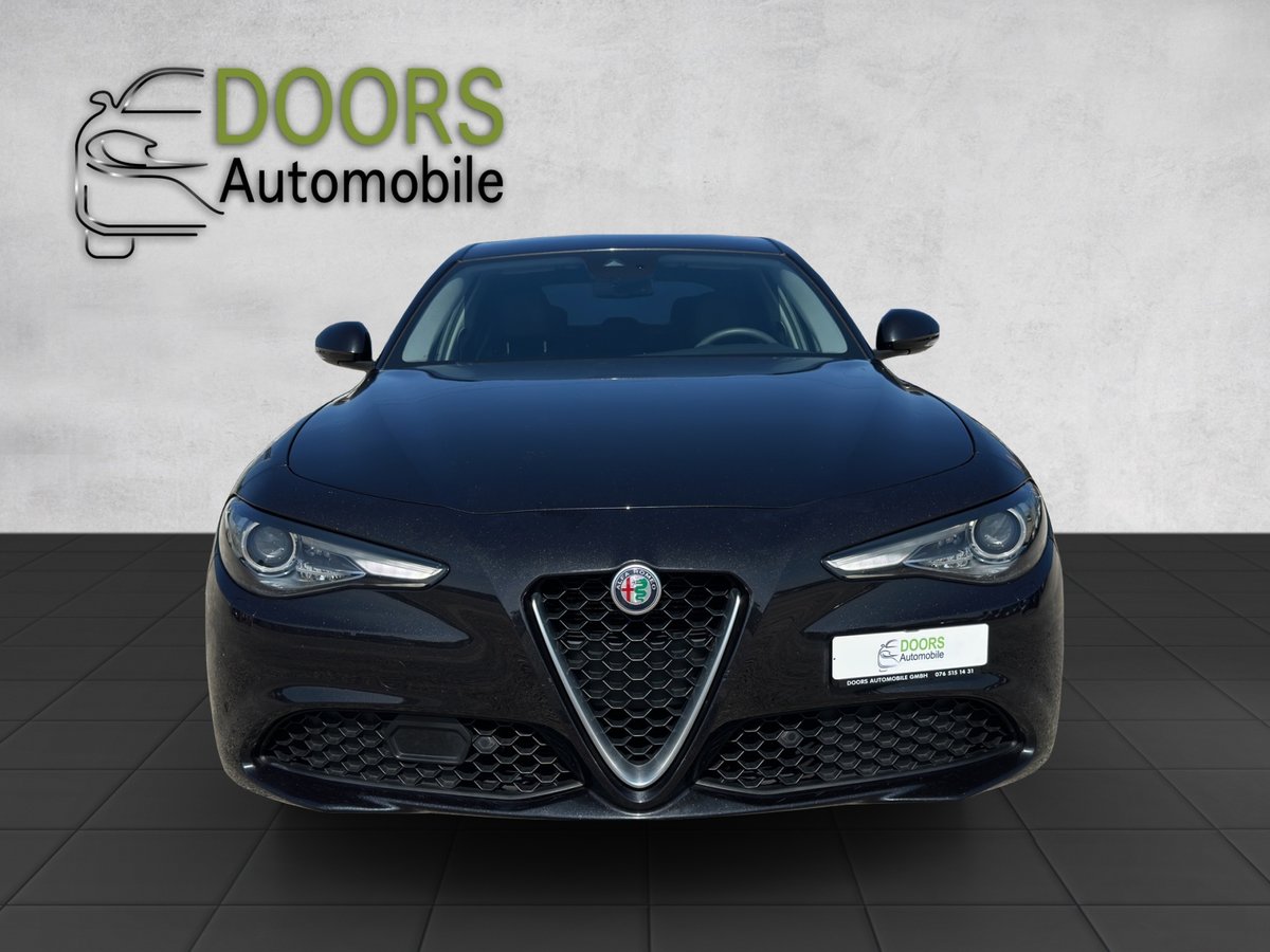ALFA ROMEO Giulia 2.0 Super Automatic, Essence, Occasion / Utilisé, Automatique - 2