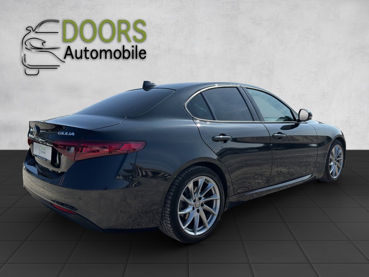 ALFA ROMEO Giulia 2.0 Super Automatic, Essence, Occasion / Utilisé, Automatique - 4