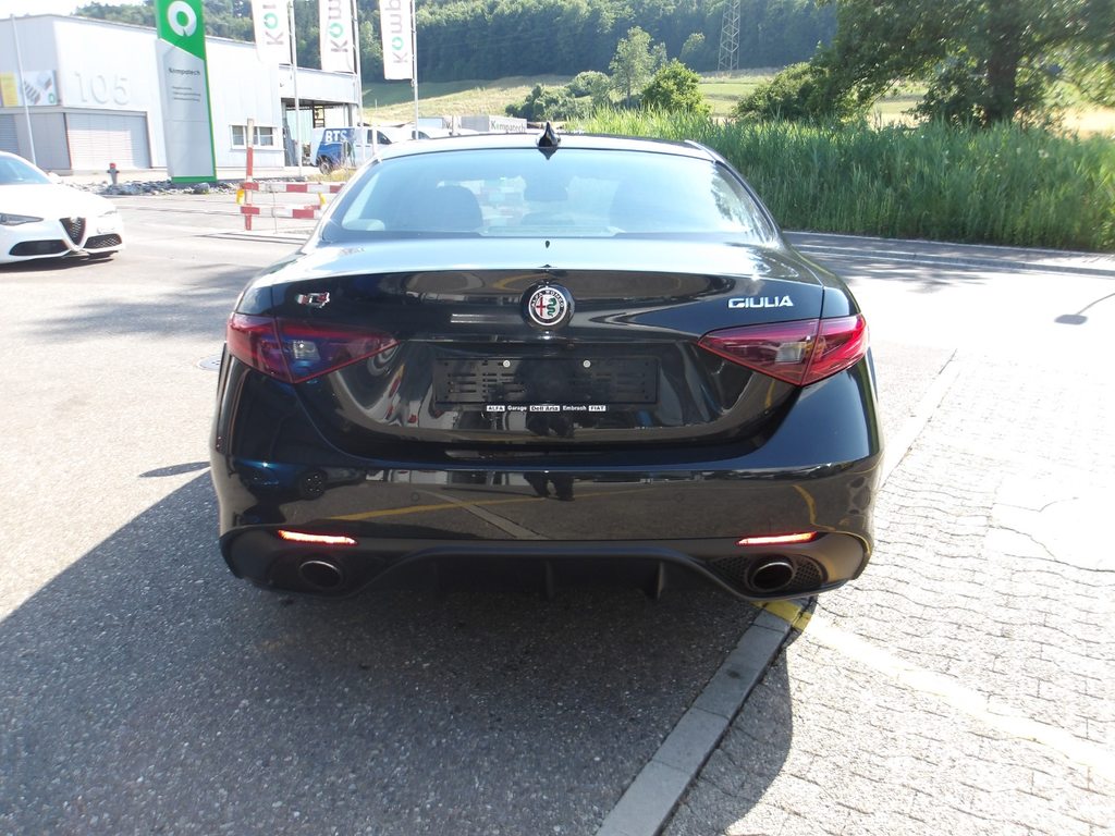 ALFA ROMEO Giulia 2.0 Q4 Veloce, Benzin, Occasion / Gebraucht, Automatik - 4