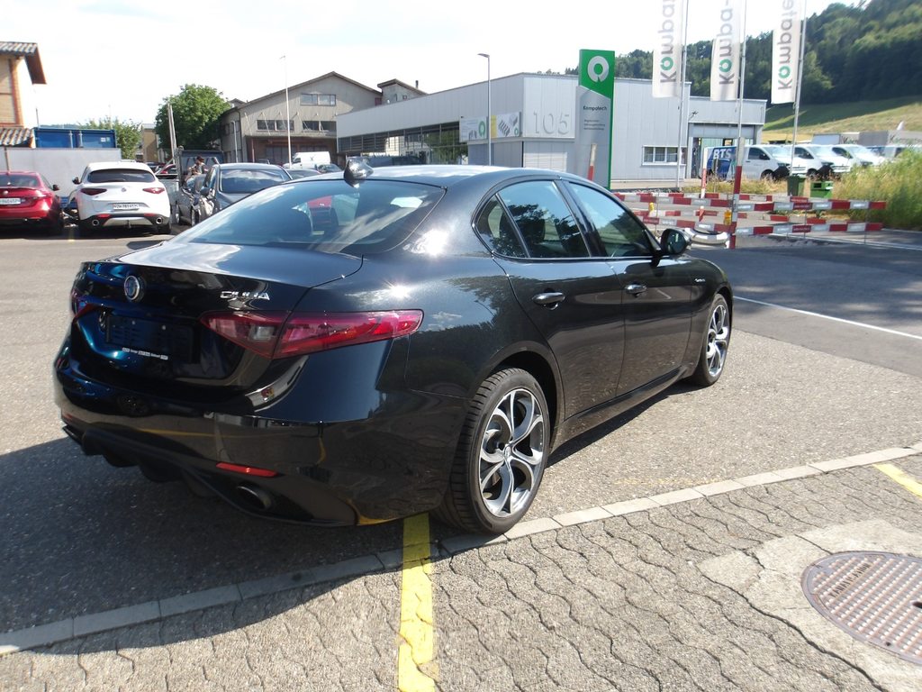 ALFA ROMEO Giulia 2.0 Q4 Veloce, Benzin, Occasion / Gebraucht, Automatik - 5