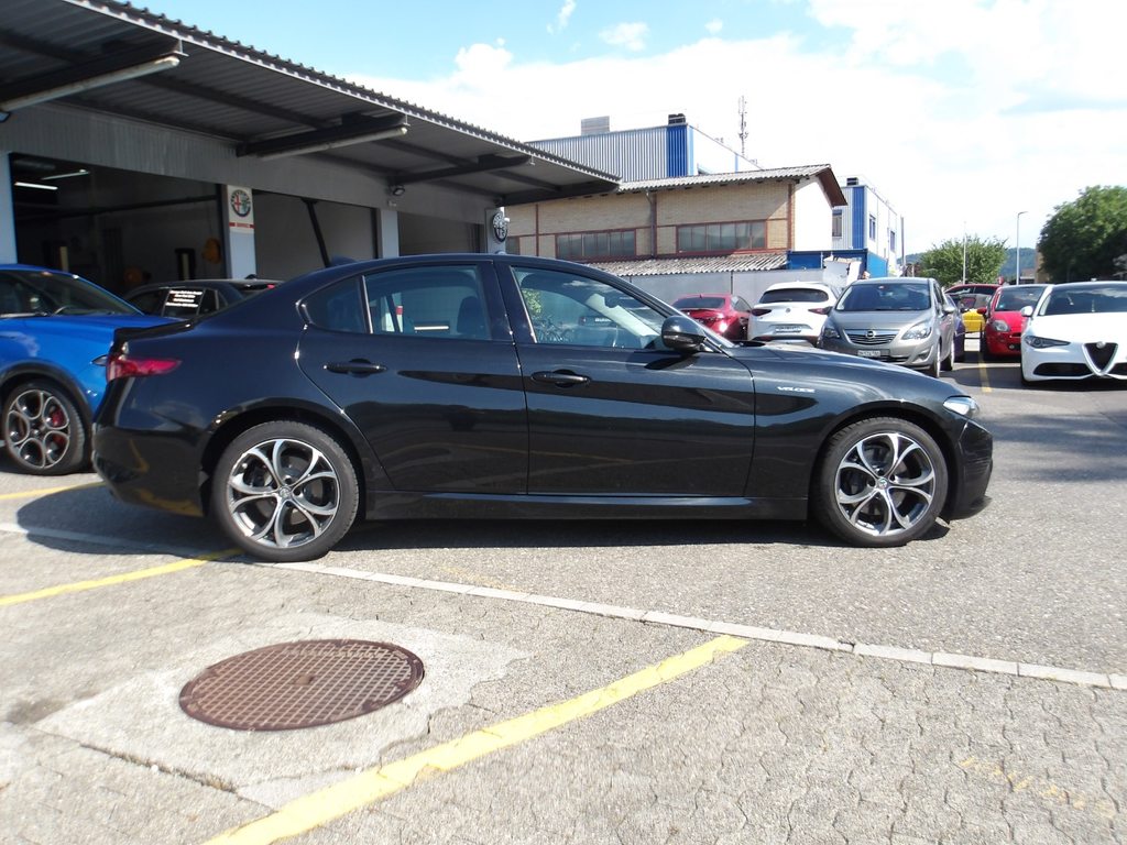 ALFA ROMEO Giulia 2.0 Q4 Veloce, Benzin, Occasion / Gebraucht, Automatik - 6