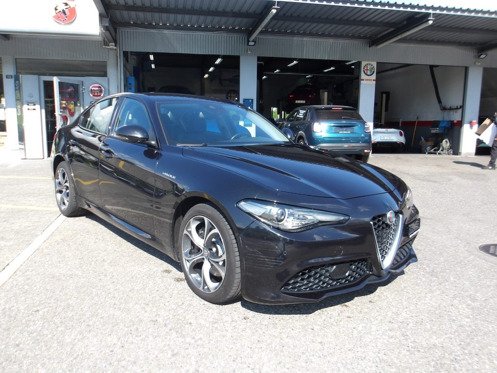 ALFA ROMEO Giulia 2.0 Q4 Veloce, Benzin, Occasion / Gebraucht, Automatik - 7