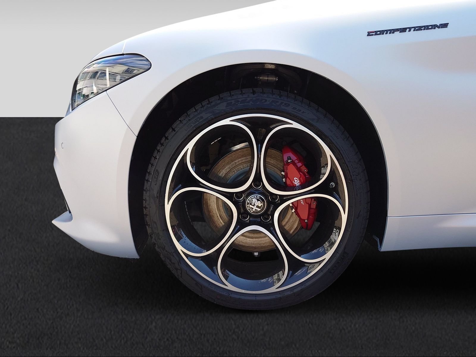 ALFA ROMEO Giulia 2.0 Q4 Competizione Pack Sky, Benzina, Occasioni / Usate, Automatico - 4