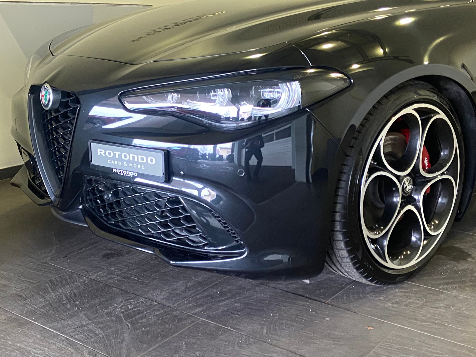 ALFA ROMEO Giulia 2.0 Competizione Pack Q4 AT8, Petrol, Second hand / Used, Automatic - 3