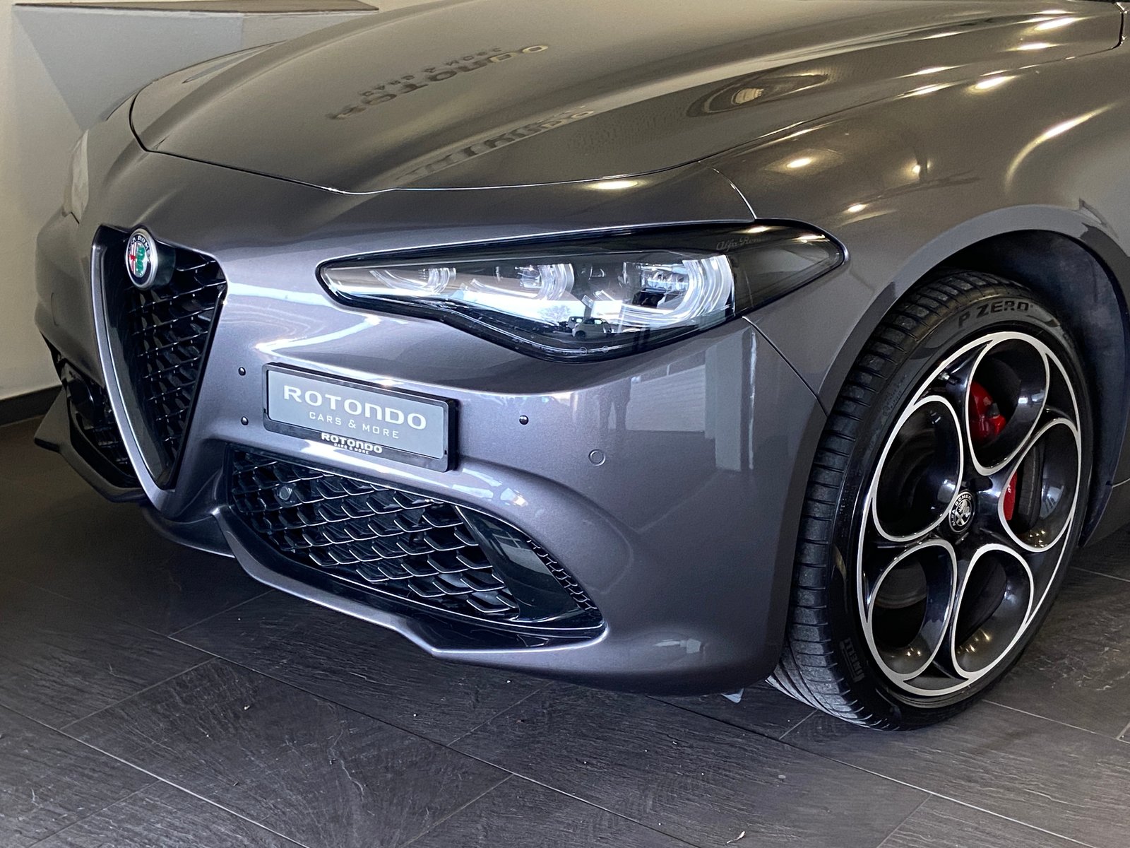 ALFA ROMEO Giulia 2.0 Veloce Pack Premium Q4 AT8, Benzin, Occasion / Gebraucht, Automatik - 3