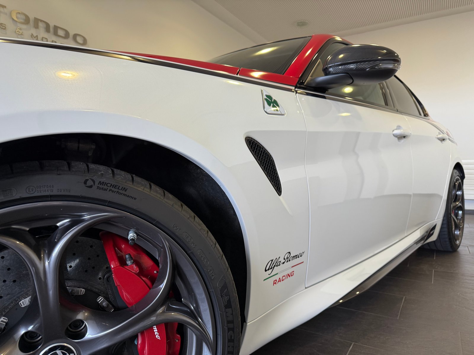 ALFA ROMEO Giulia 2.9 V6 Quadrifoglio Racing Sauber F1, Essence, Occasion / Utilisé, Automatique - 5