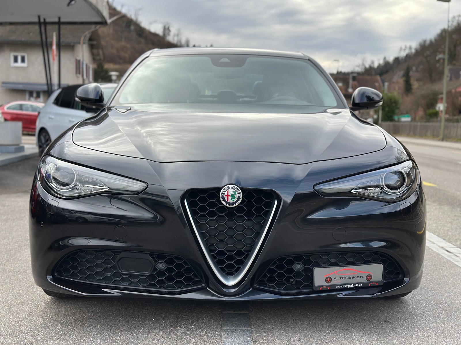 ALFA ROMEO Giulia 2.2 JTDM Super Automatic, Diesel, Second hand / Used, Automatic - 3