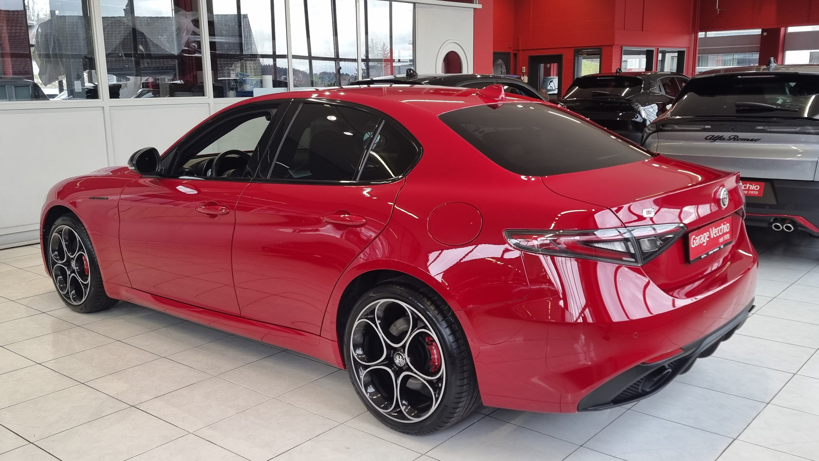 ALFA ROMEO Giulia 2.0 Q4 Competizione, Petrol, Second hand / Used, Automatic - 4