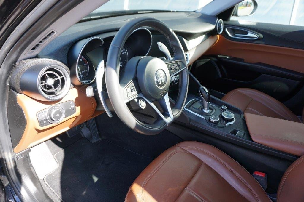ALFA ROMEO Giulia 2.0 Super, Petrol, Second hand / Used, Automatic - 5