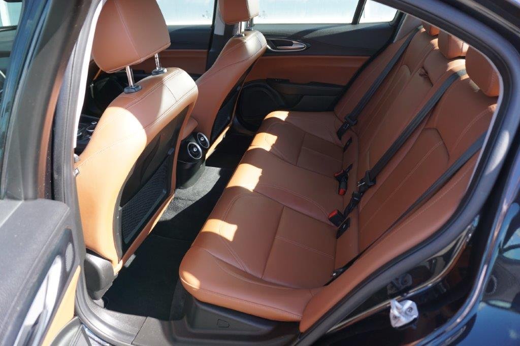 ALFA ROMEO Giulia 2.0 Super, Petrol, Second hand / Used, Automatic - 7