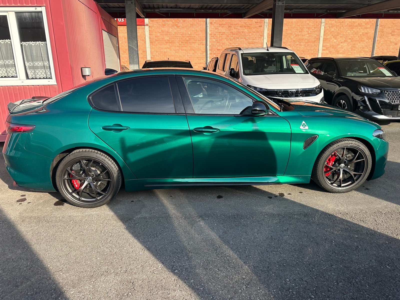 ALFA ROMEO Giulia 2.9 V6 Quadrifoglio Competizione, Petrol, Second hand / Used, Automatic - 2