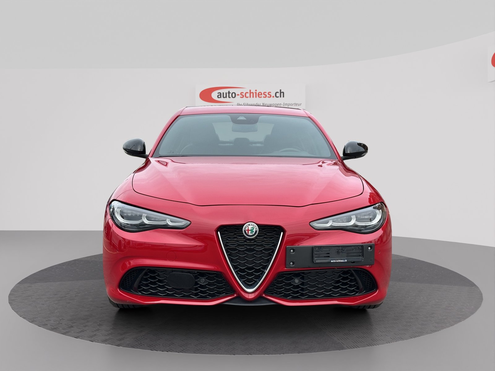 ALFA ROMEO Giulia 2.0 Ti Q4, Petrol, Second hand / Used, Automatic - 2