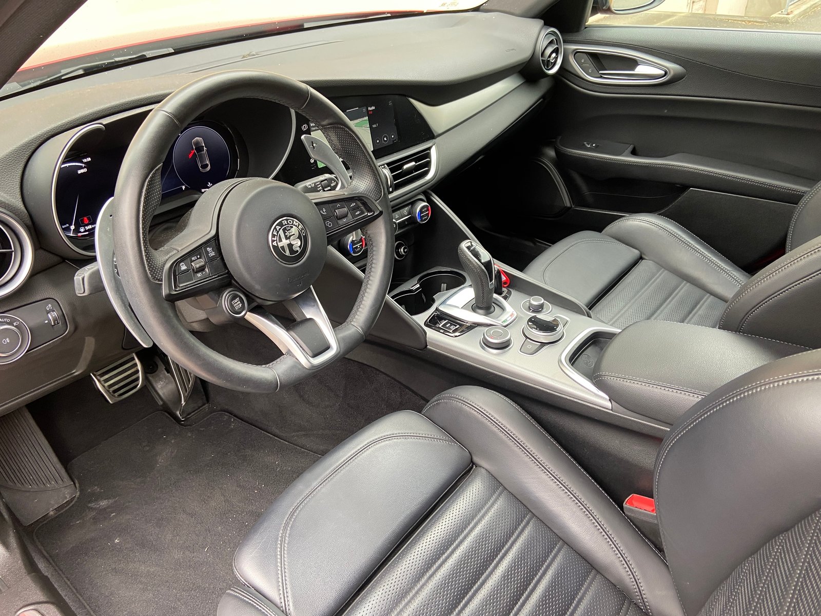 ALFA ROMEO Giulia 2.0 Veloce Q4 AT8 - Etna, Petrol, Second hand / Used, Automatic - 4