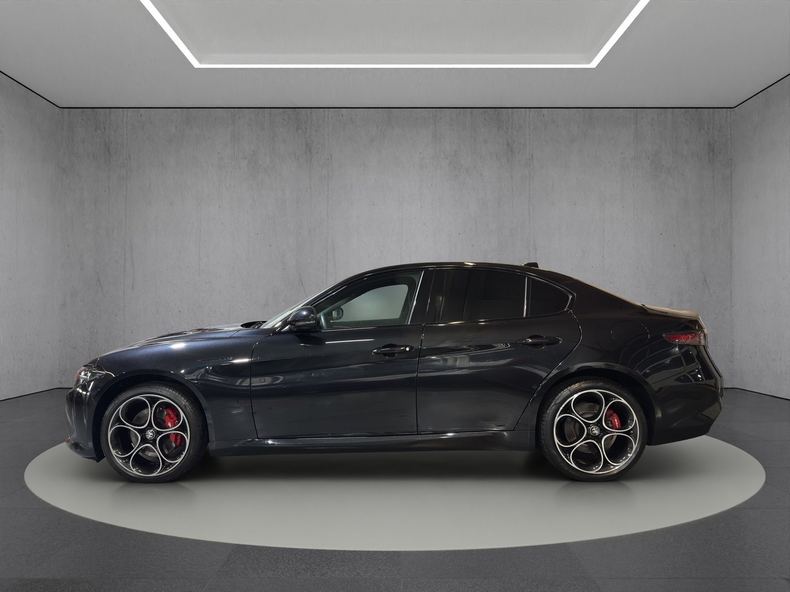 ALFA ROMEO Giulia 2.0 Competizione Q4 AT8, Petrol, Second hand / Used, Automatic - 3