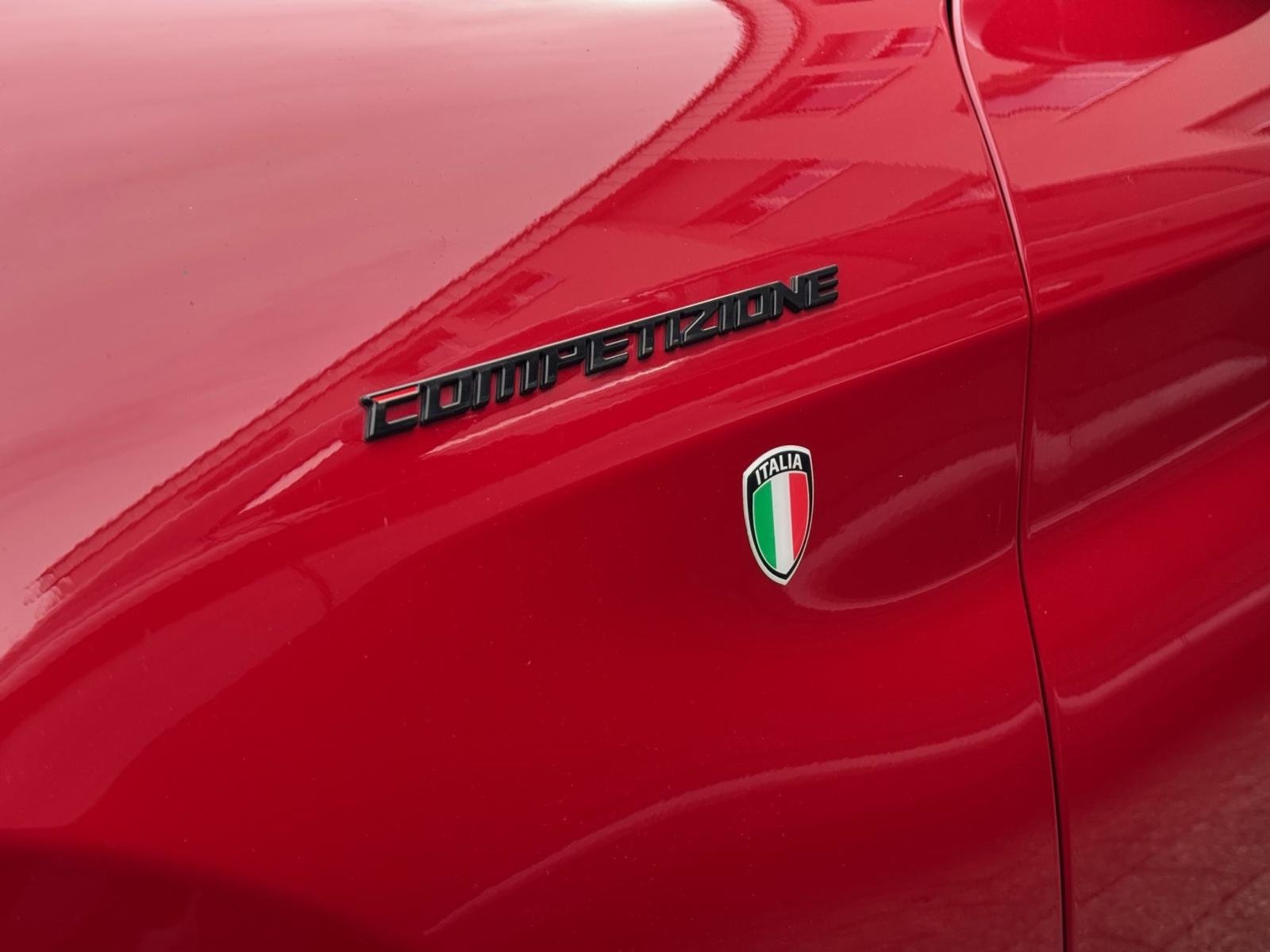 ALFA ROMEO Giulia 2.0 Competizione Q4 AT8 Harman Kardon-RF.-, Petrol, Second hand / Used, Automatic - 6
