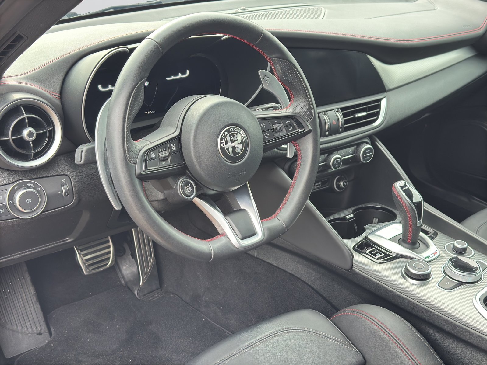 ALFA ROMEO Giulia 2.0 Competizione Q4 AT8, Benzin, Occasion / Gebraucht, Automatik - 7