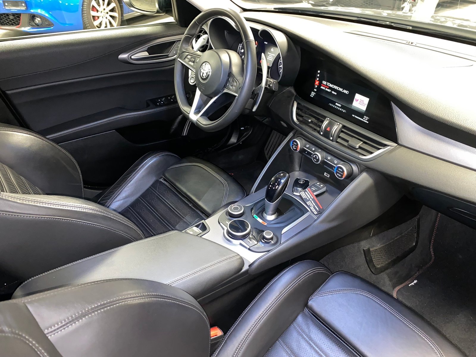 ALFA ROMEO Giulia 2.0 MA 280 AT Q4 Ve, Benzin, Occasion / Gebraucht, Automatik - 5