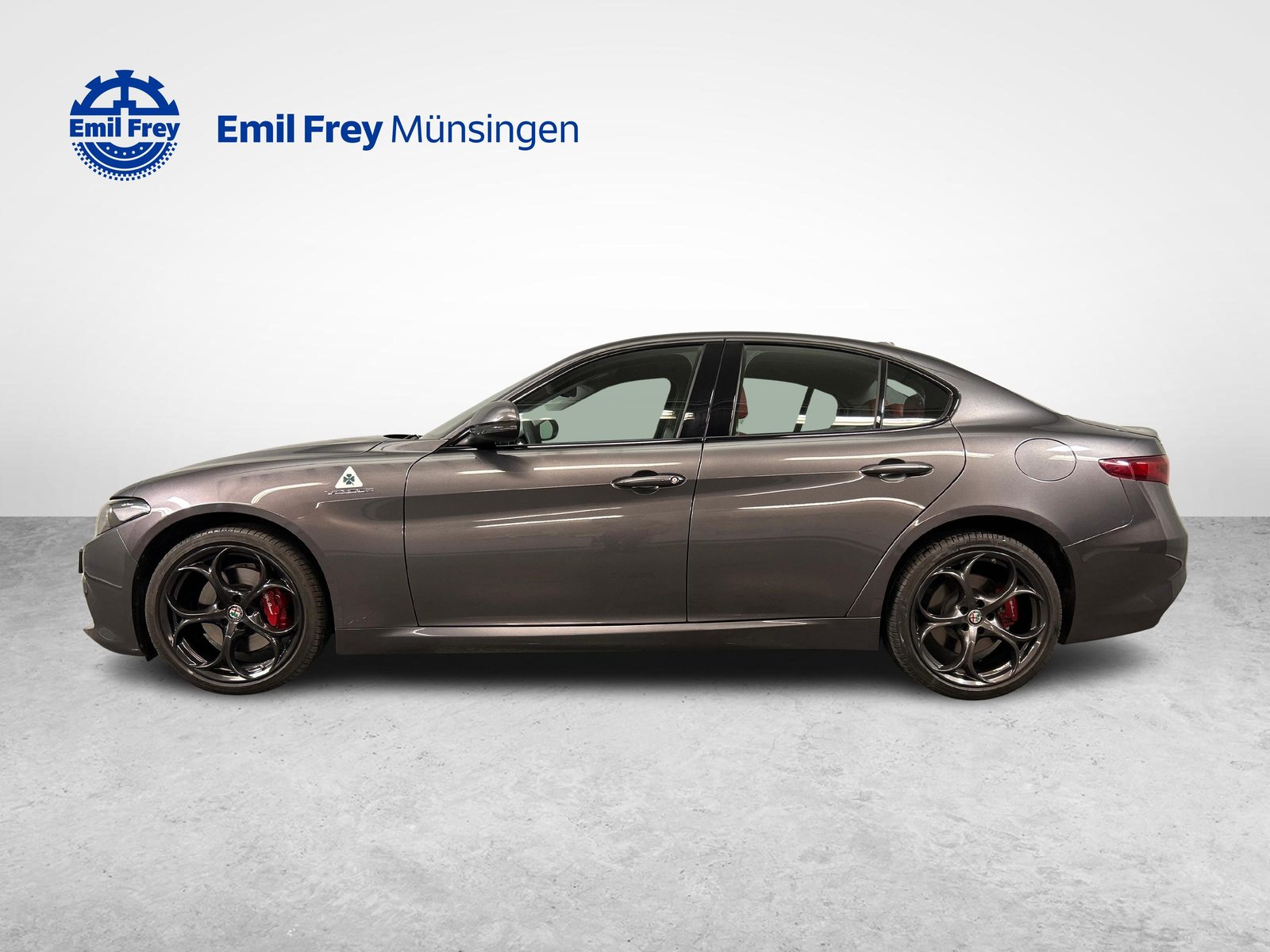 ALFA ROMEO Giulia 2.0 Q4 Veloce, Petrol, Second hand / Used, Automatic - 5