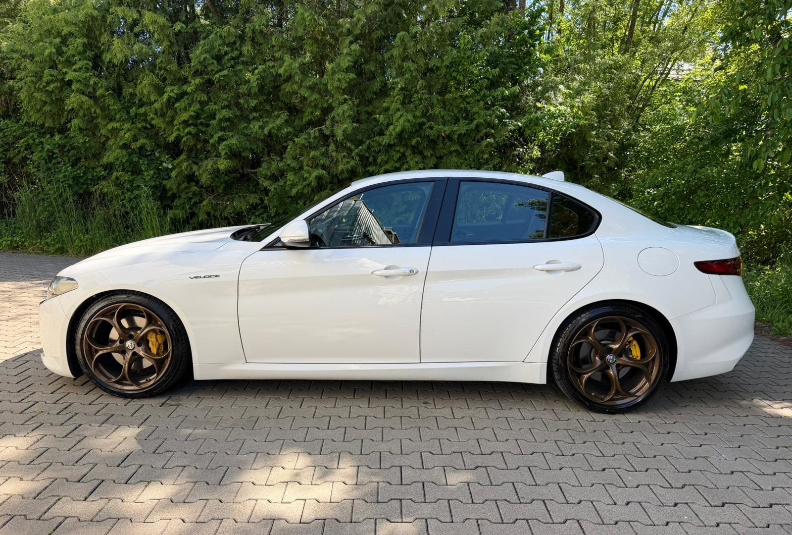ALFA ROMEO Giulia 2.0 Veloce Q4 Automatic, Benzin, Occasion / Gebraucht, Automatik - 2