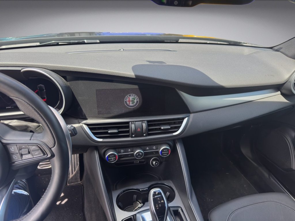 ALFA ROMEO GIULIA 2.0 Q4 Veloce, Essence, Occasion / Utilisé, Automatique - 7